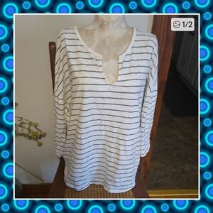 Women's 3/4 Sleeve Striped Tee - Size Large
